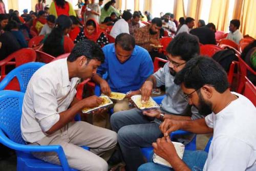 Students enjoying a sumptuous lunch