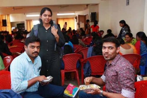 Students enjoying a sumptuous lunch
